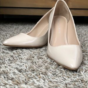 Kelly and Katie nude pumps